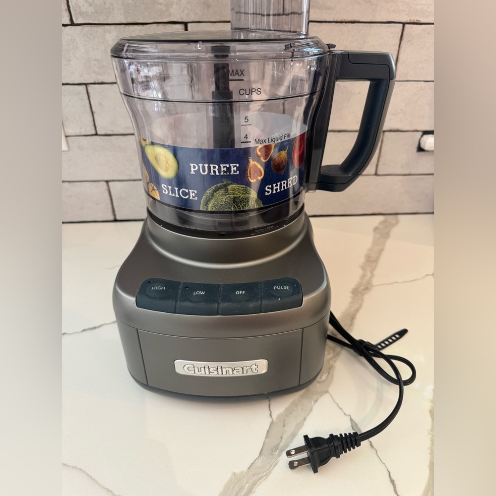 Cuisinart FP-8 Elemental 8-Cup Food Processor